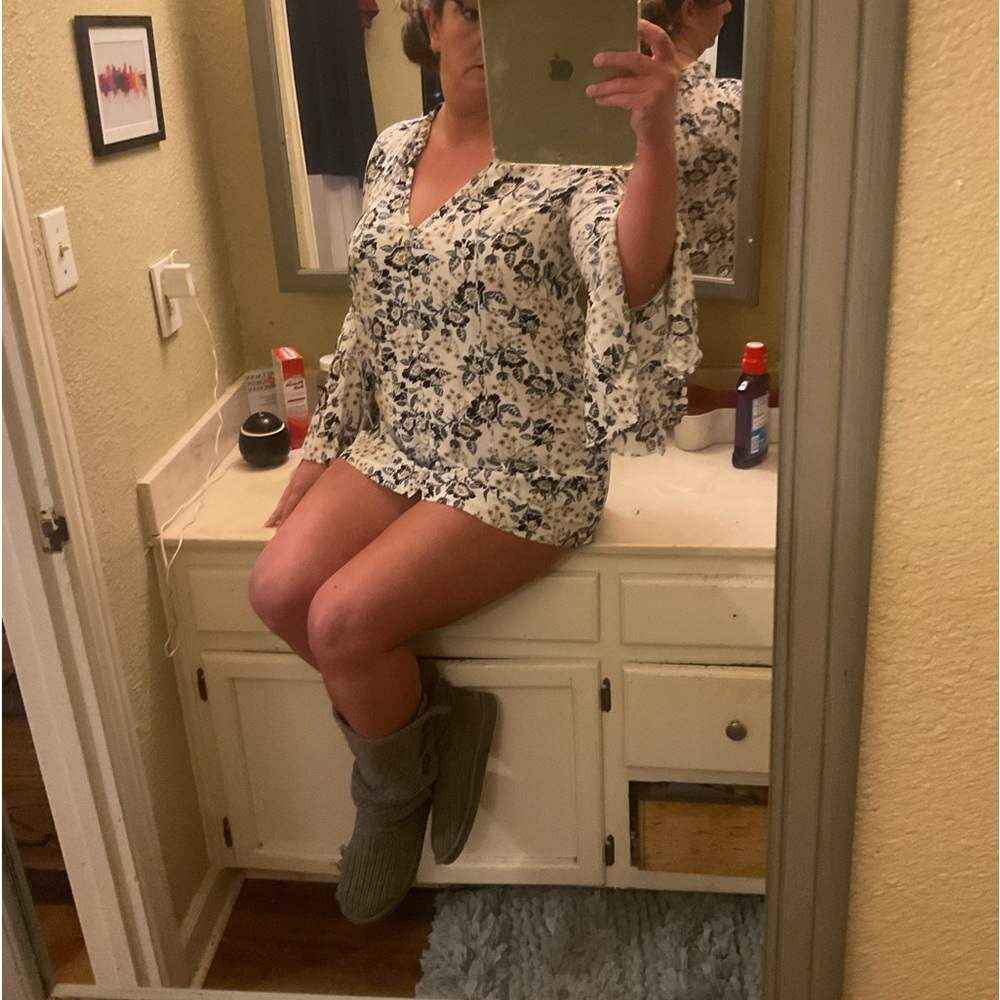 NEW LISTING ‼️FREE PEOPLE Tunic